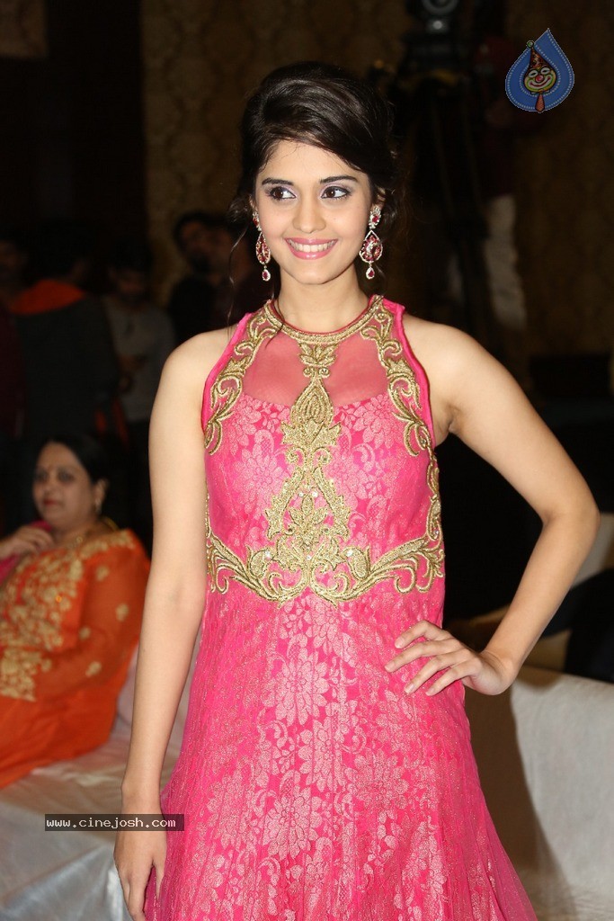 Surabhi New Photos - 97 / 128 photos