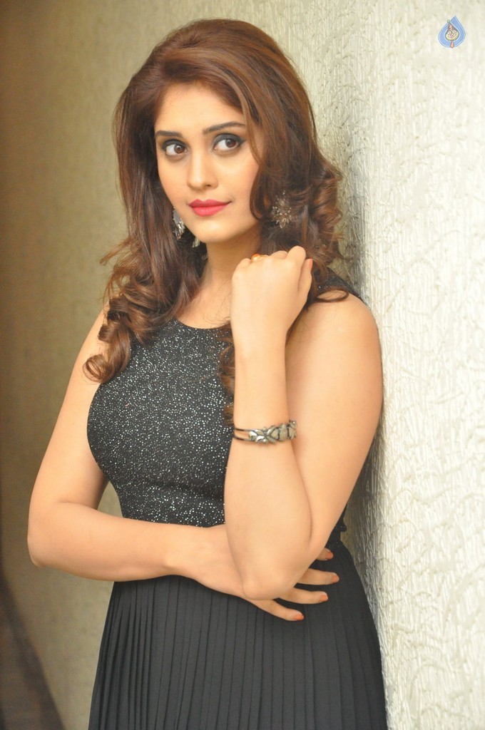 Surabhi New Photos - 33 / 41 photos