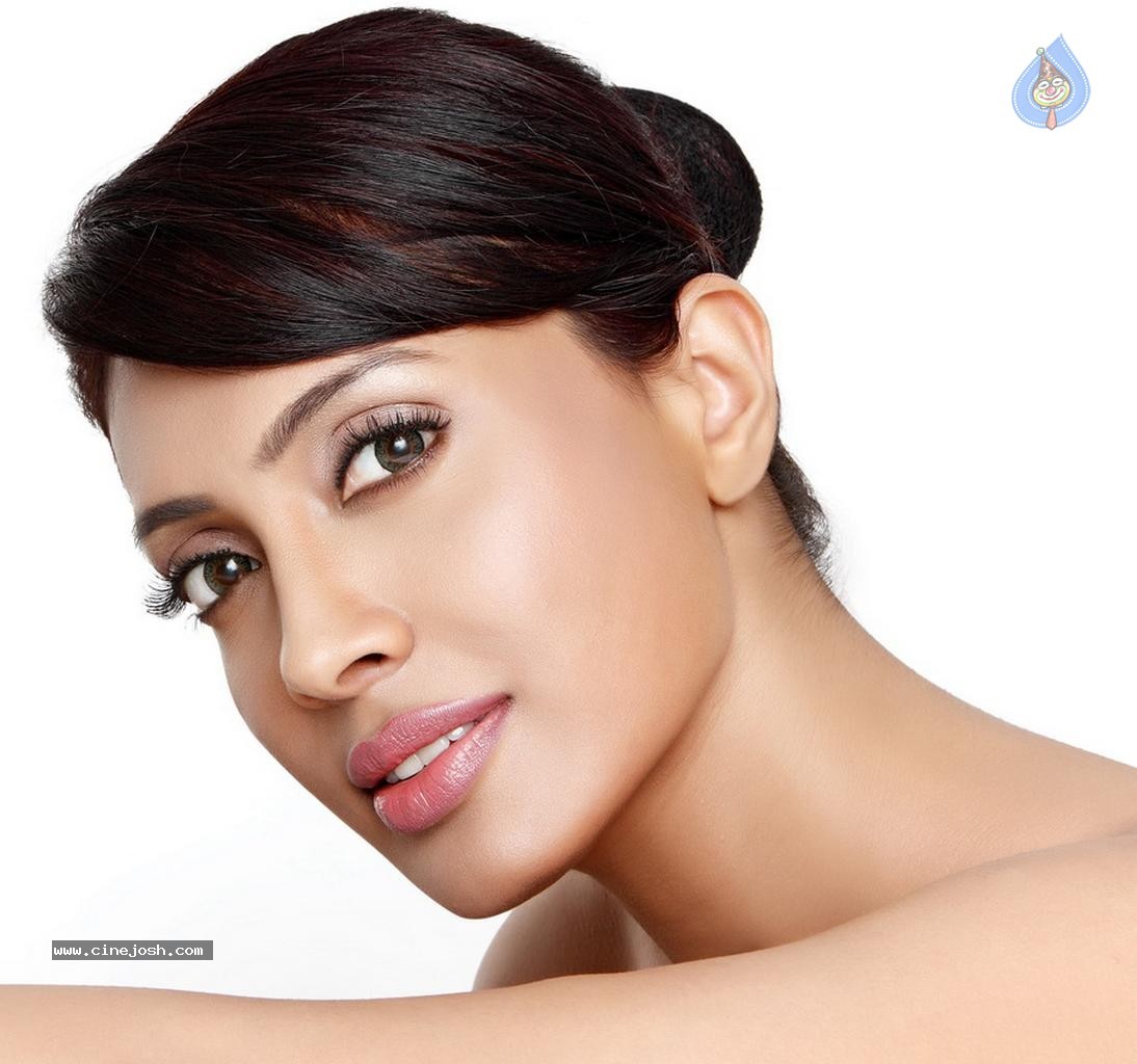 Surabhi Prabhu New Photos - 5 / 28 photos