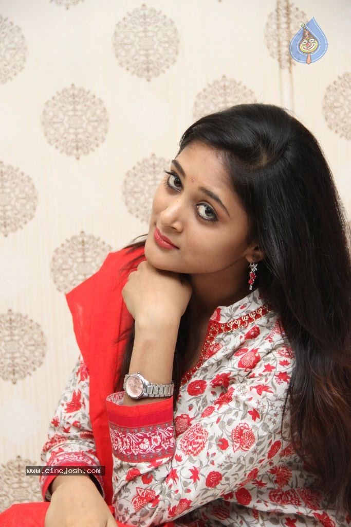 Sushma New Stills - 68 / 130 photos