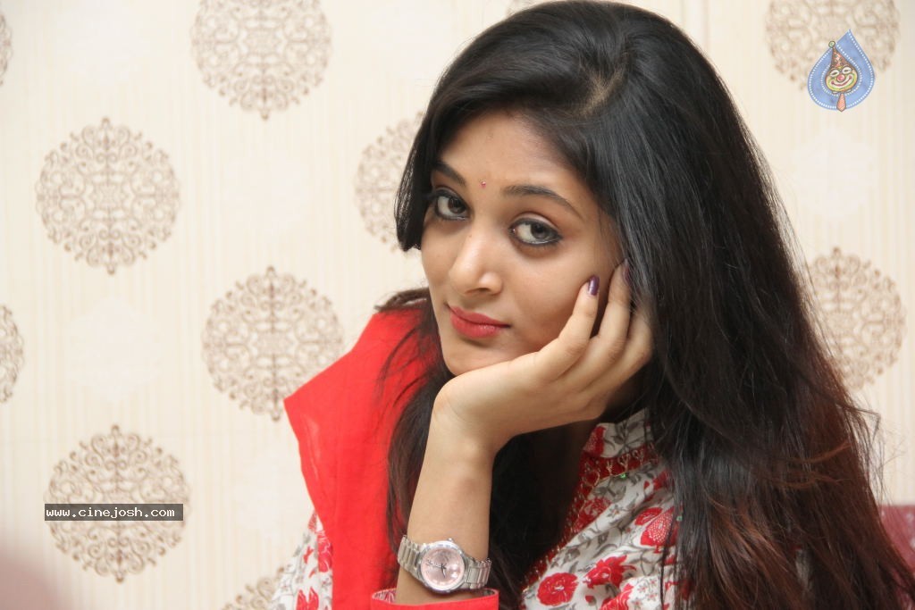 Sushma New Stills - 97 / 130 photos