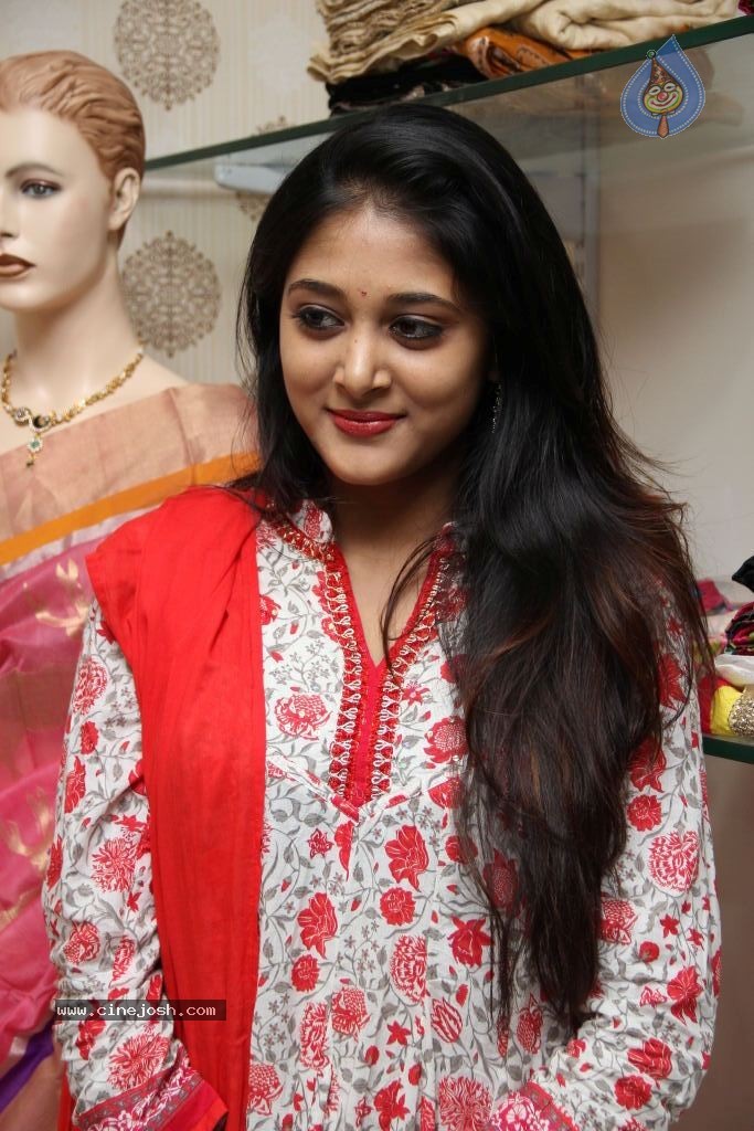 Sushma New Stills - 112 / 130 photos