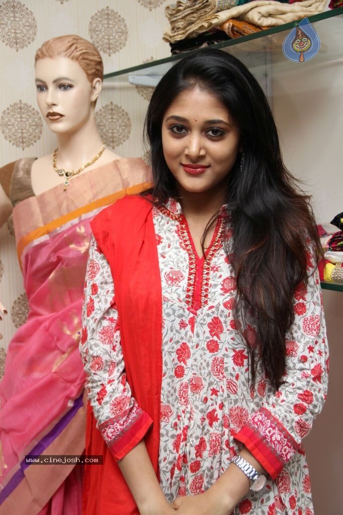 Sushma New Stills - 125 / 130 photos