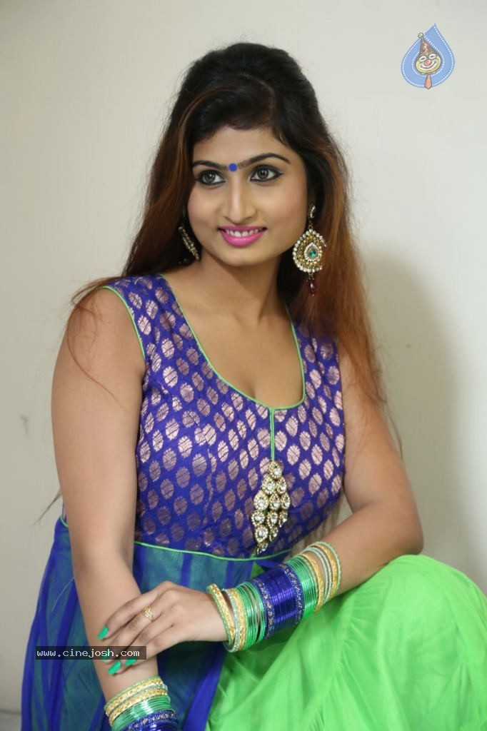 Swapna Hot Stills - 11 / 142 photos
