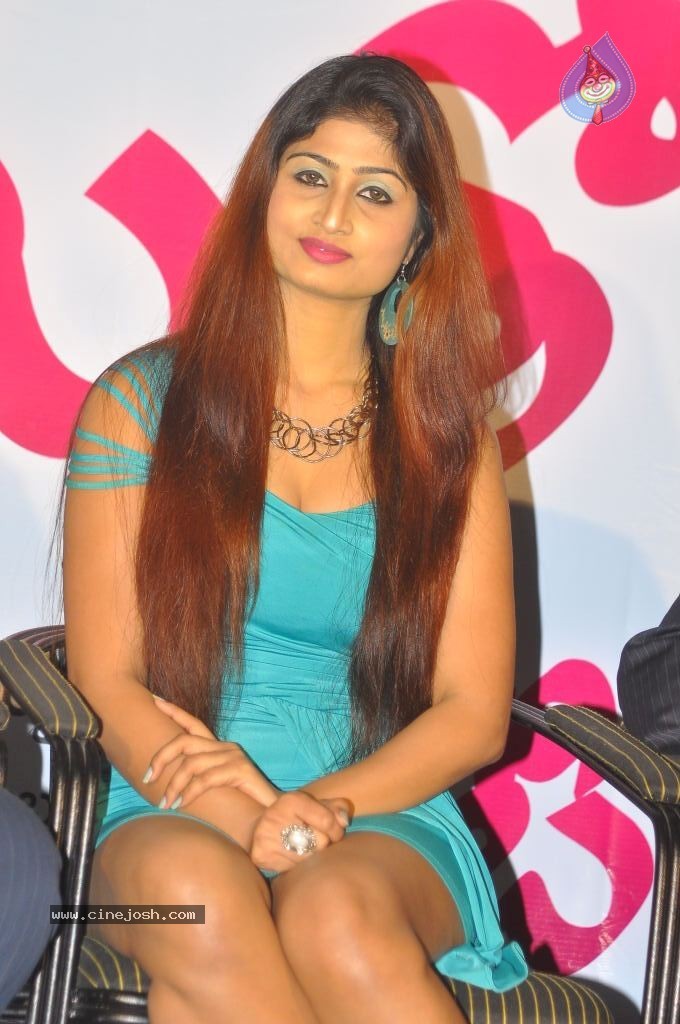 Swapna Hot Stills - 100 / 112 photos