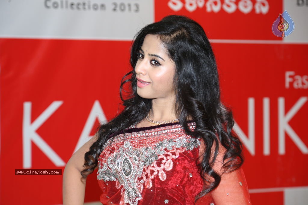 Swathi Deekshit New Stills - 44 / 131 photos