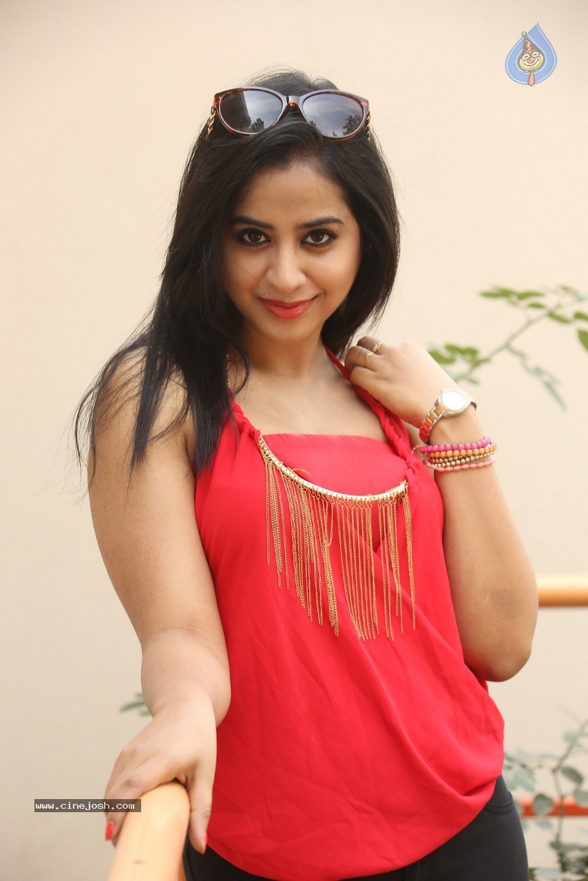 Swathi Dixit Latest Gallery - 9 / 60 photos