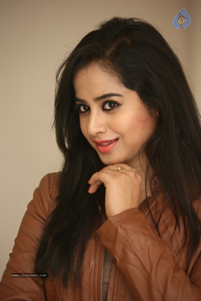 Swathi Dixit Latest Photos - 35 / 85 photos