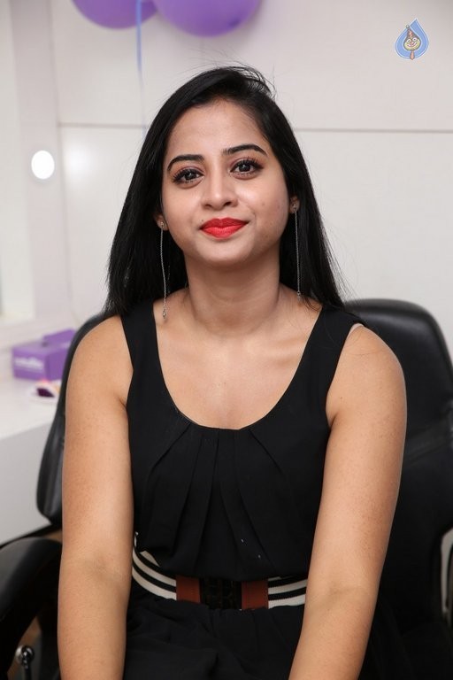 Swathi Dixit Latest Pics - 43 / 50 photos