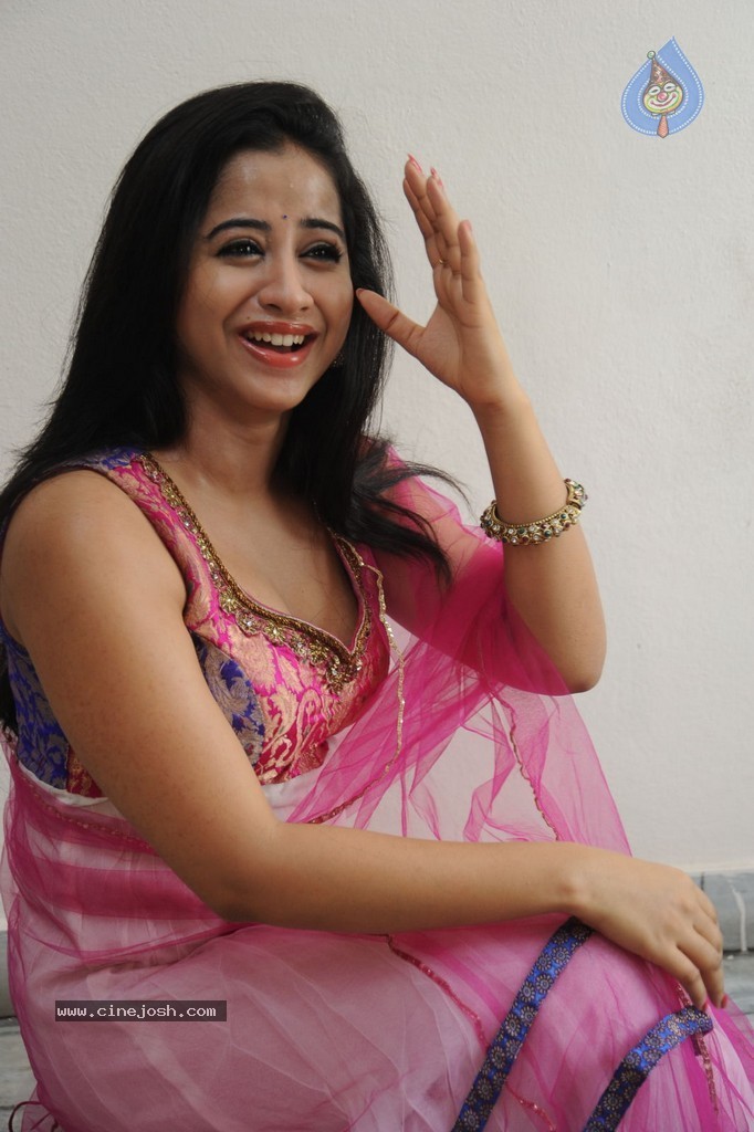 Swathi Dixit New Gallery - 39 / 70 photos