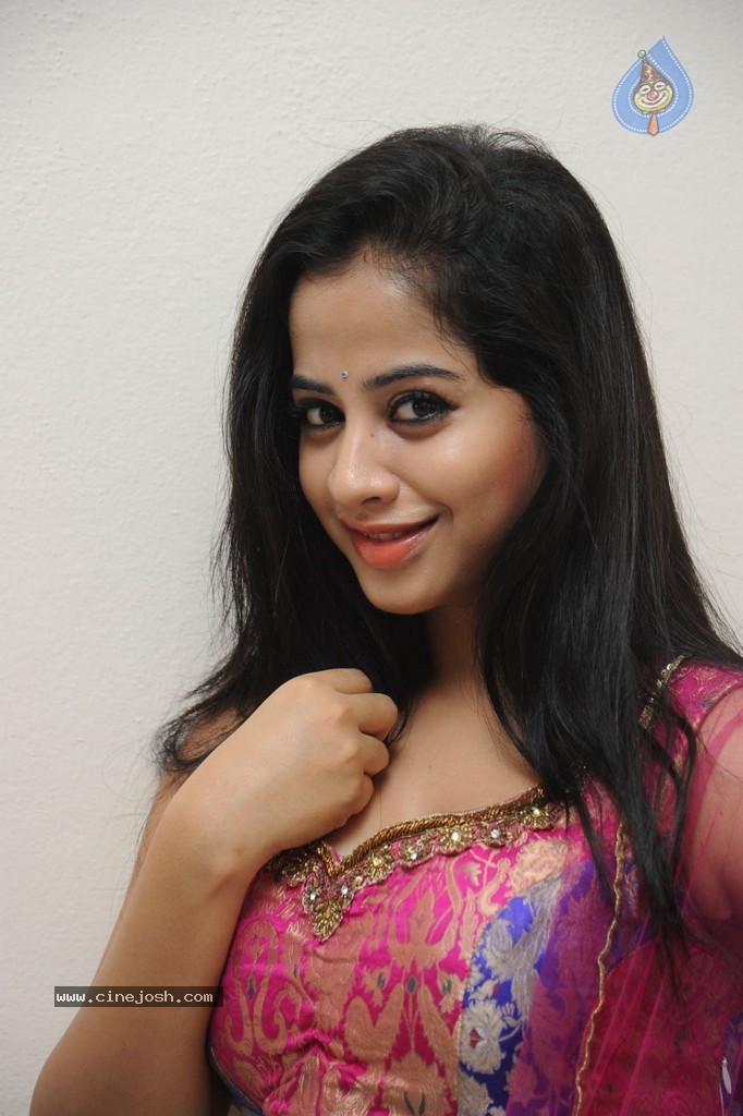 Swathi Dixit New Gallery - 46 / 70 photos