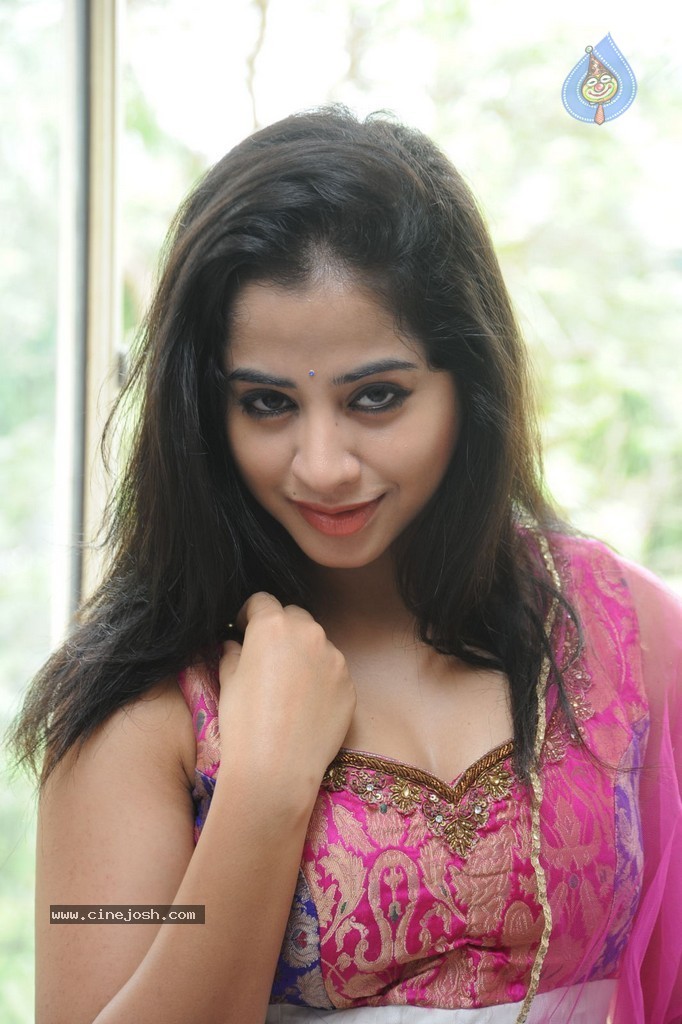 Swathi Dixit New Gallery - 68 / 70 photos