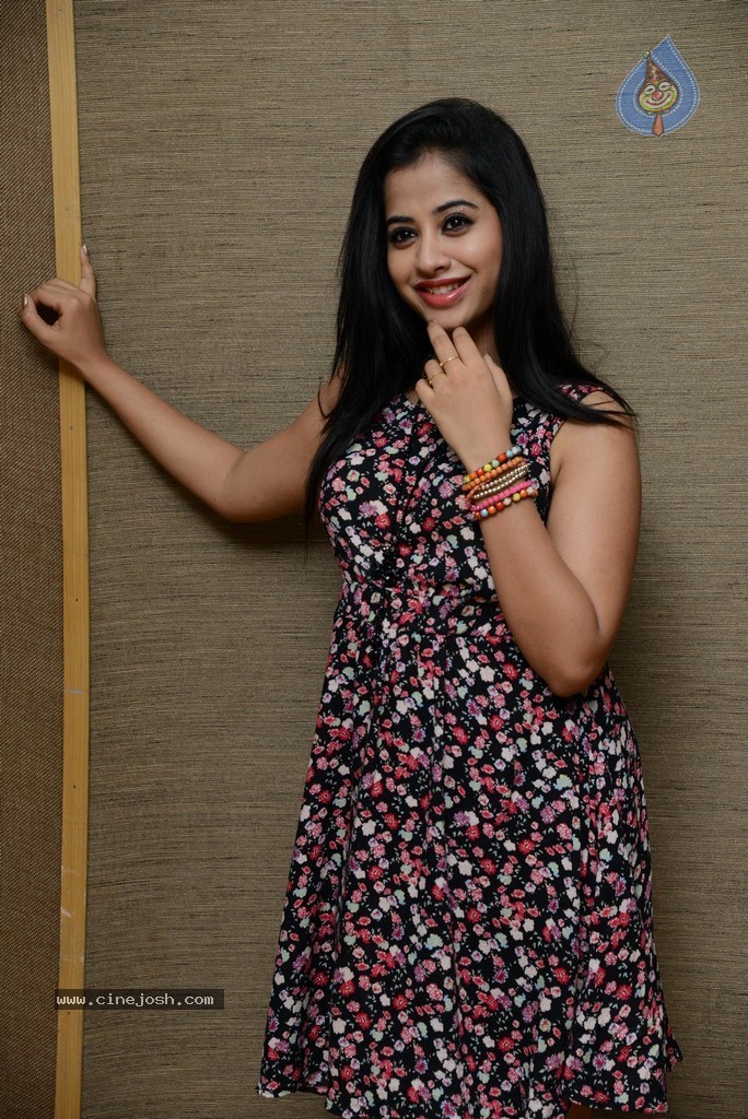 Swathi Dixit New Images  - 3 / 75 photos