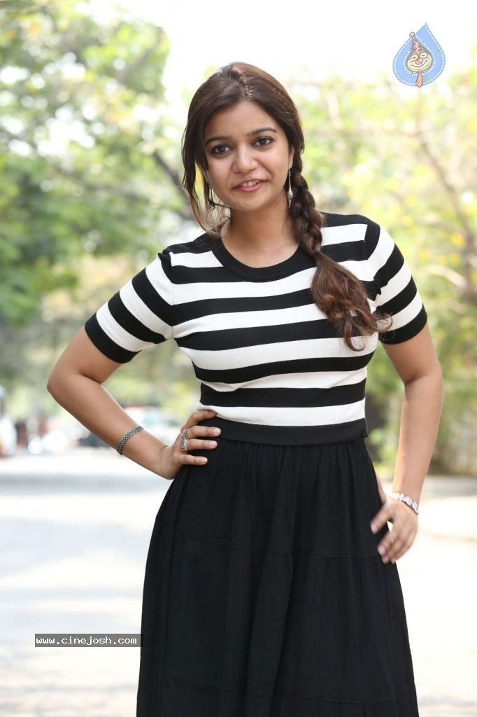 Swathi Interview Stills - 6 / 146 photos