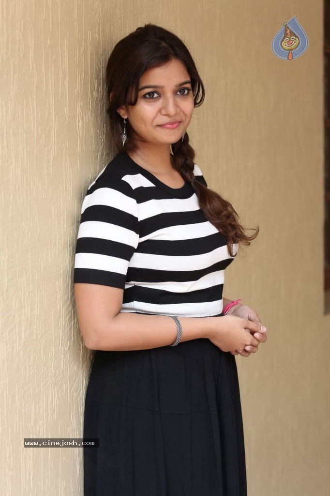 Swathi Interview Stills - 23 / 146 photos