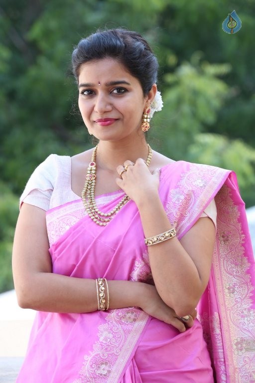 Swathi Latest Photos - 14 / 41 photos