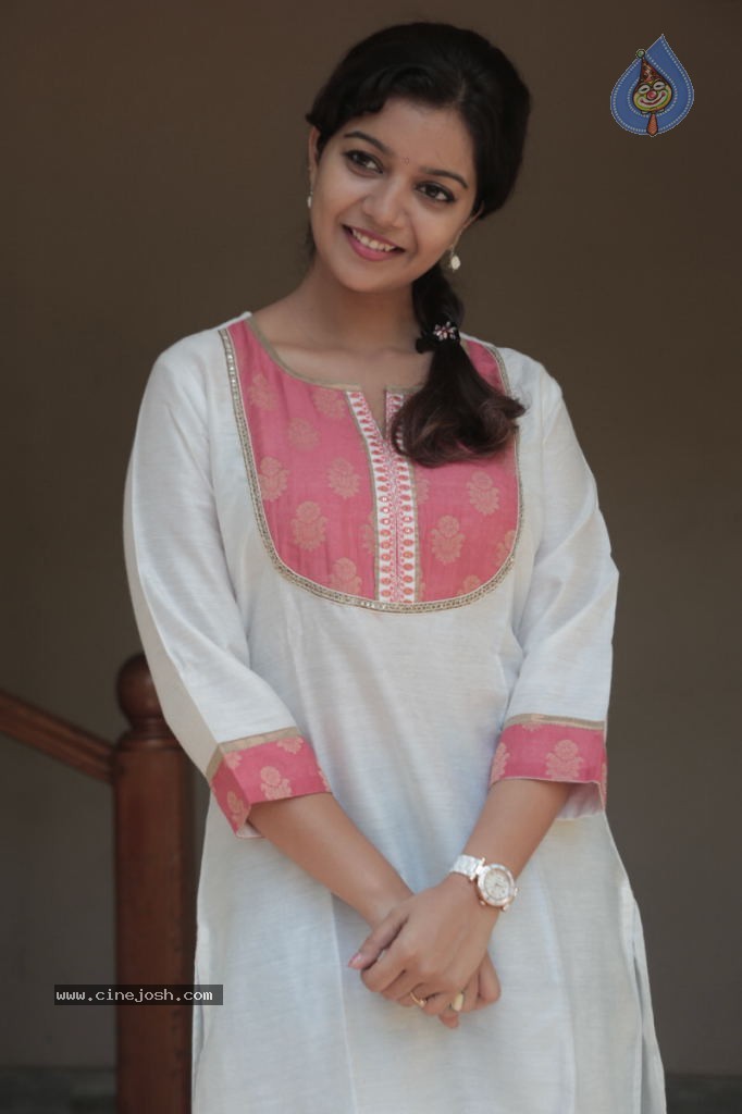 Swathi Latest Stills - 14 / 84 photos