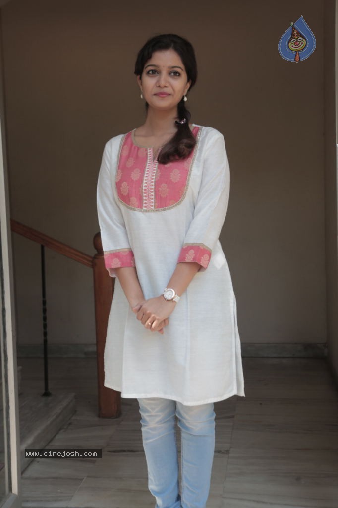 Swathi Latest Stills - 39 / 84 photos