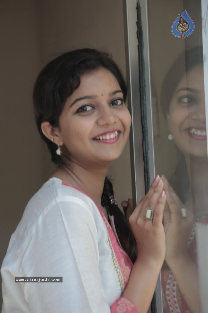 Swathi Latest Stills - 41 / 84 photos