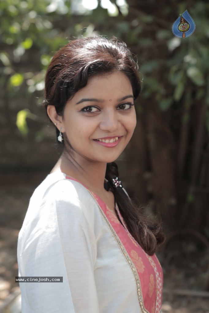 Swathi Latest Stills - 54 / 84 photos