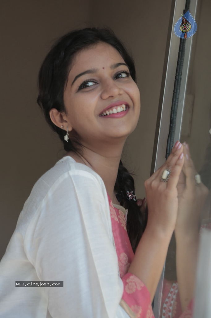 Swathi Latest Stills - 63 / 84 photos