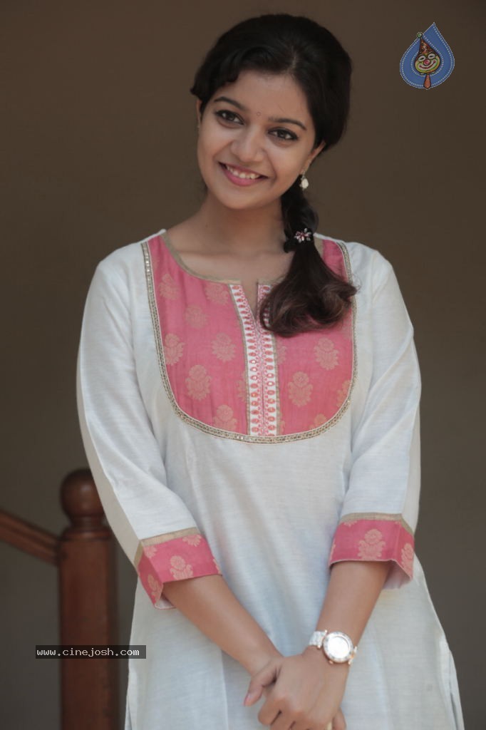 Swathi Latest Stills - 66 / 84 photos