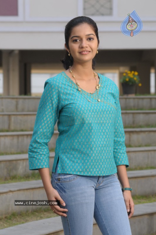 Swathi New Gallery - 22 / 72 photos