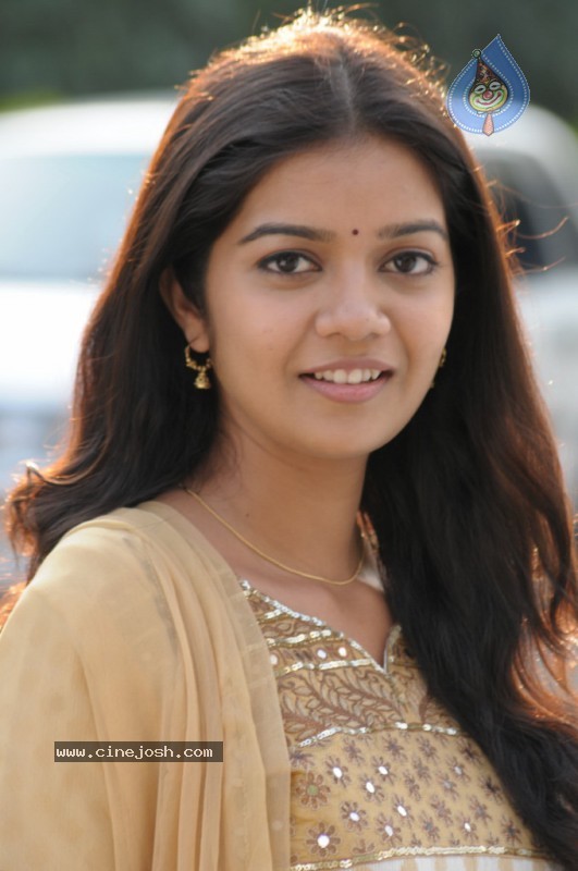 Swathi New Gallery - 60 / 72 photos