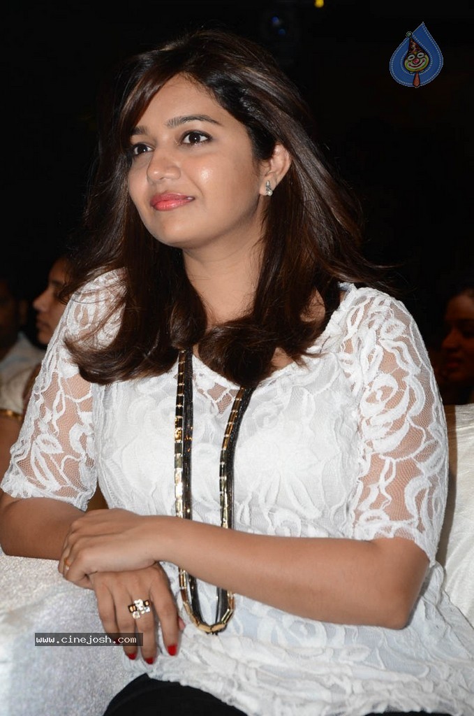 Swathi New Stills - 12 / 34 photos