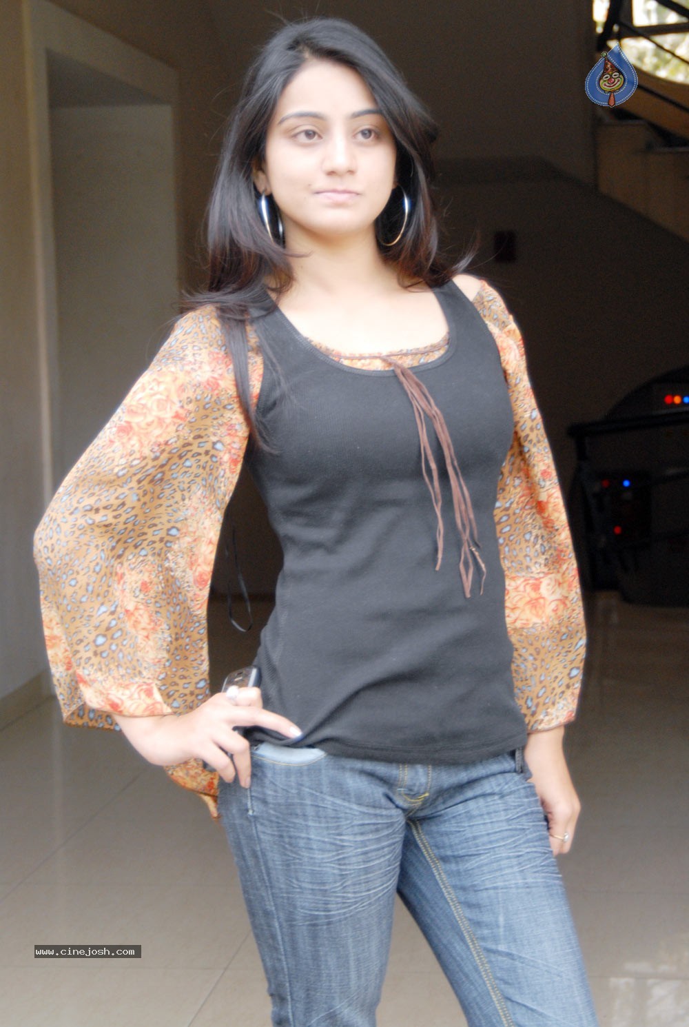 Swathi Priya Stills - 20 / 25 photos