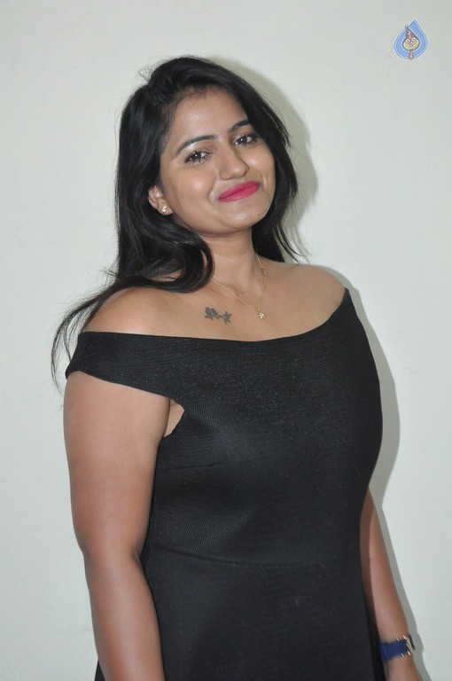 Swathi Reddy Latest Gallery - 13 / 41 photos