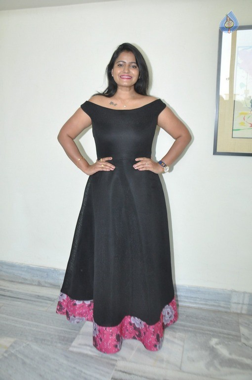 Swathi Reddy Latest Gallery - 20 / 41 photos