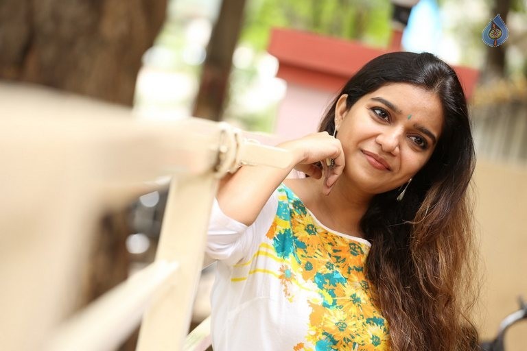Swathi Reddy Latest Pics - 17 / 42 photos