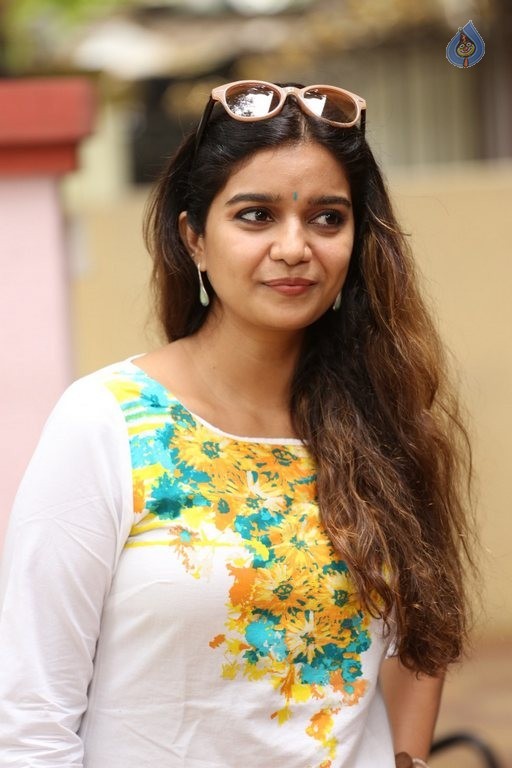 Swathi Reddy Latest Pics - 30 / 42 photos