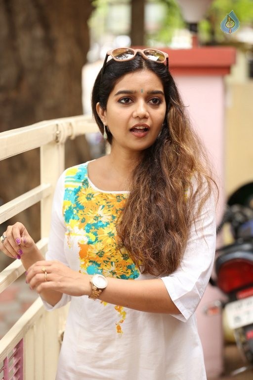 Swathi Reddy Latest Pics - 35 / 42 photos