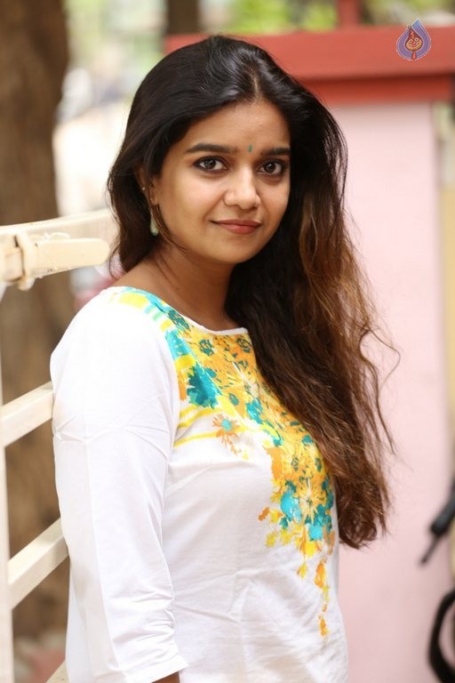 Swathi Reddy Latest Pics - 37 / 42 photos