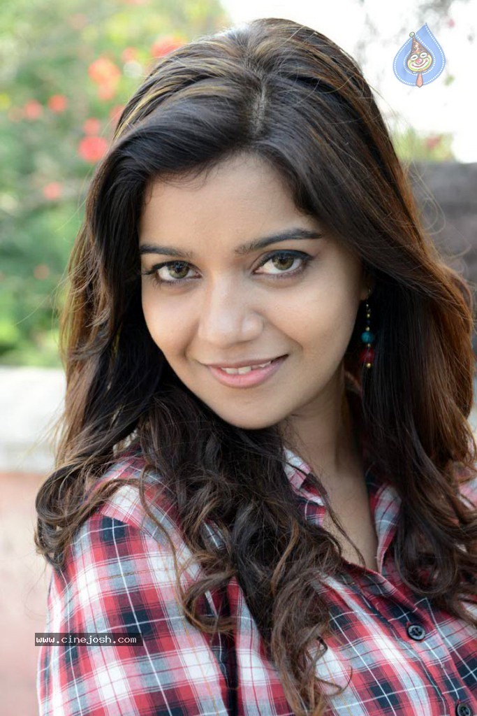 Swathi Stills - 2 / 57 photos