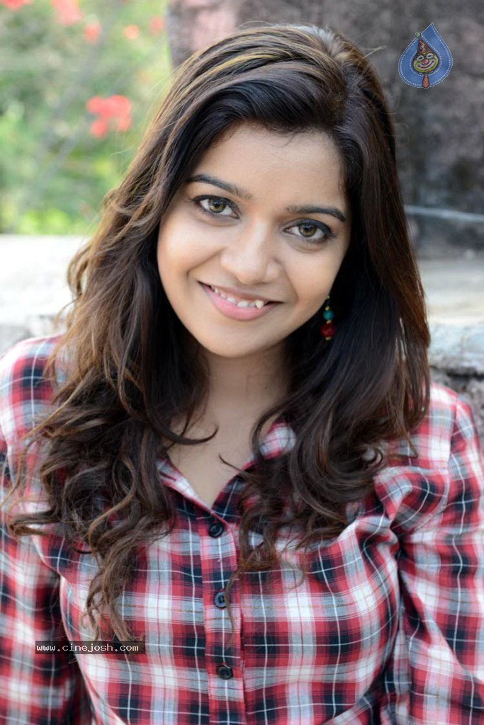 Swathi Stills - 11 / 57 photos