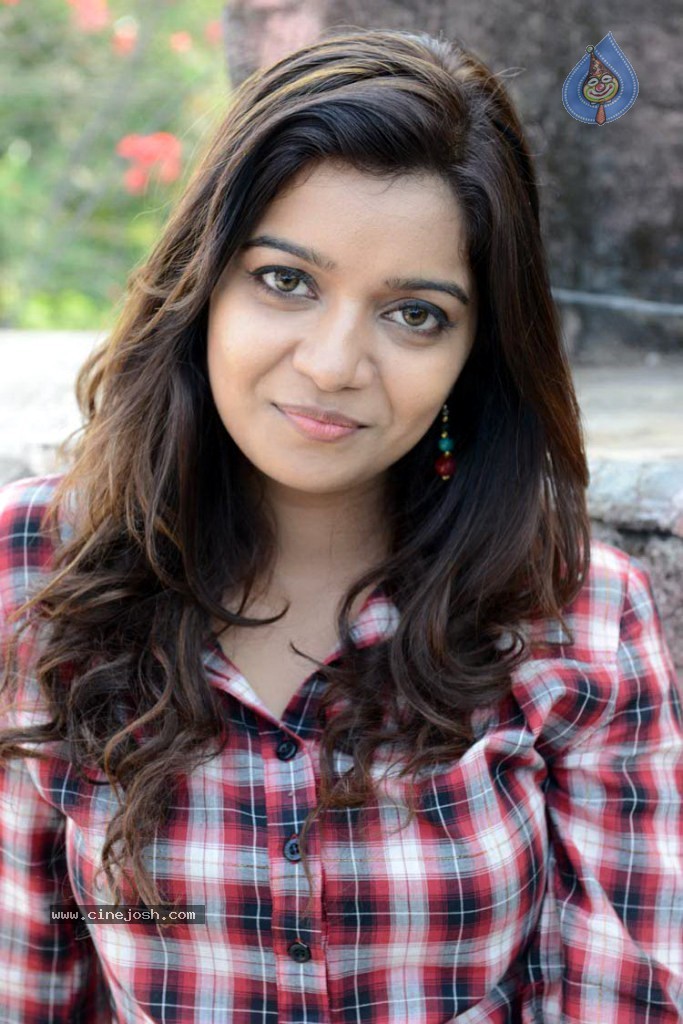 Swathi Stills - 17 / 57 photos