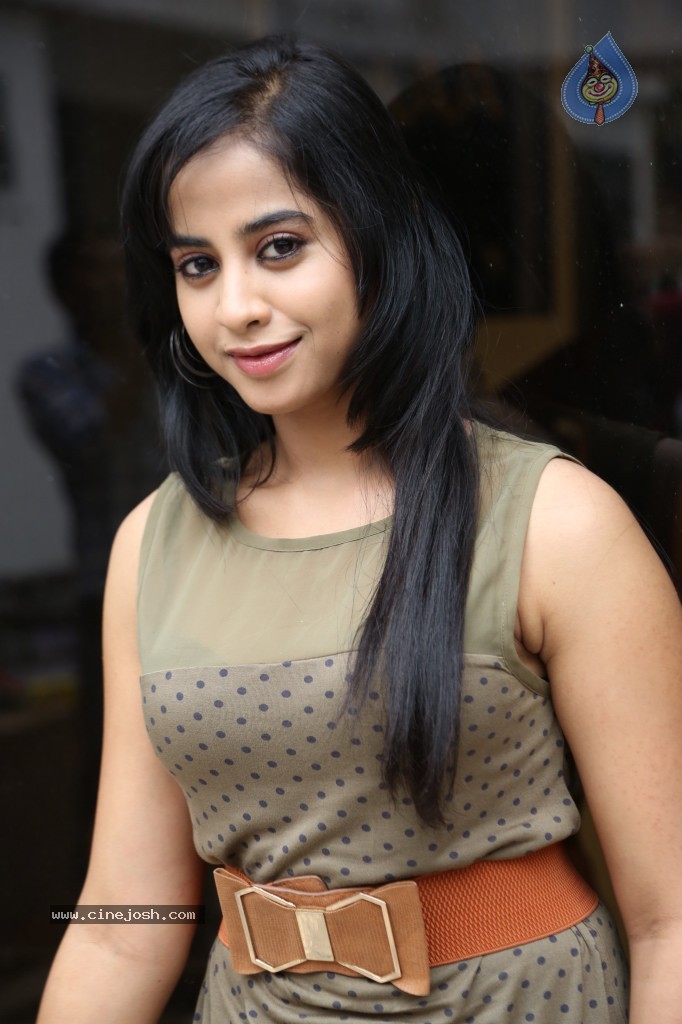 Swati Dixit New Photos - 33 / 54 photos