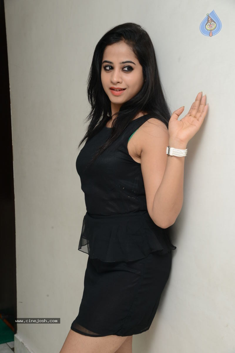 Swati Dixit Photos - 30 / 50 photos