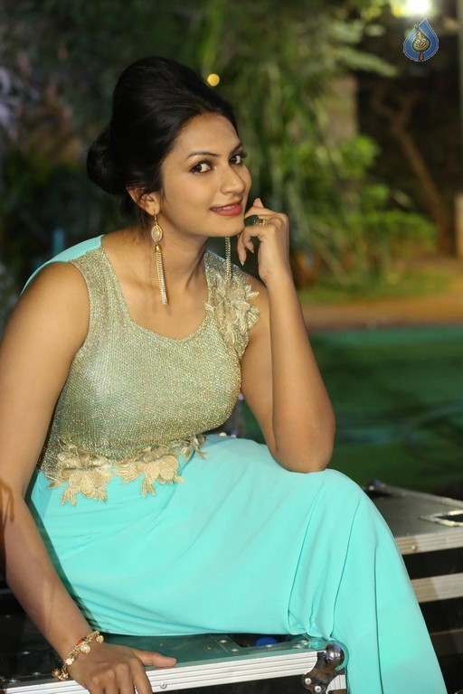 Swetha Varma Pics - 30 / 37 photos