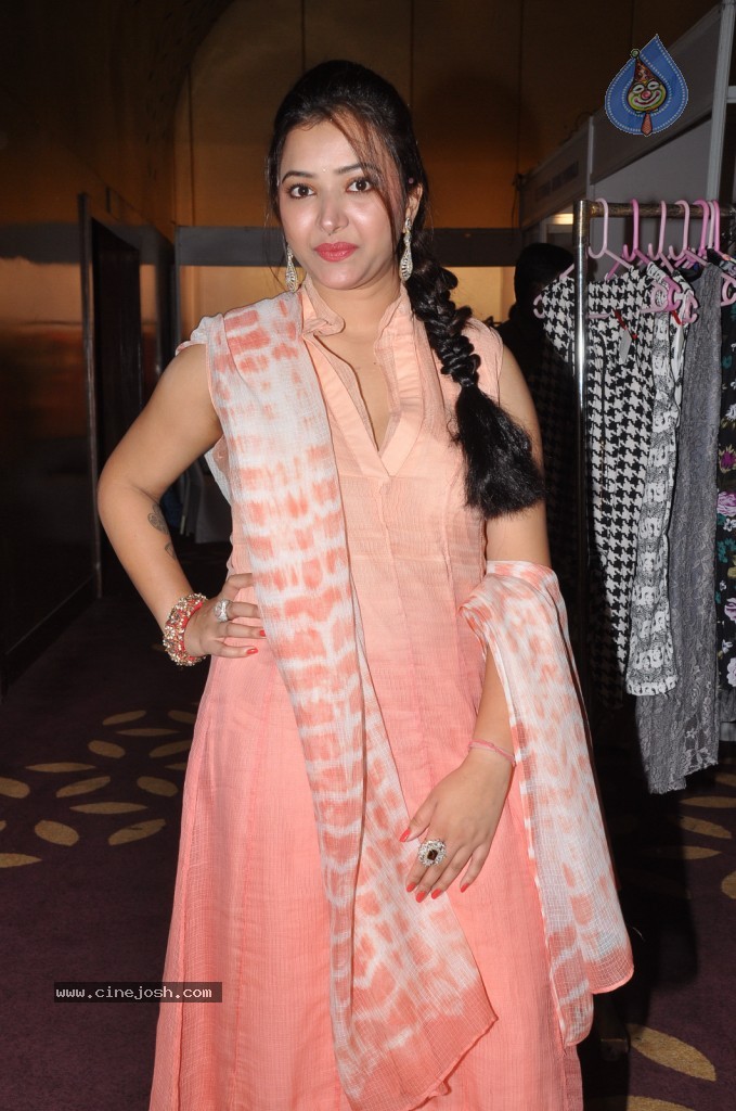 Swetha Basu Prasad New Gallery - 10 / 111 photos