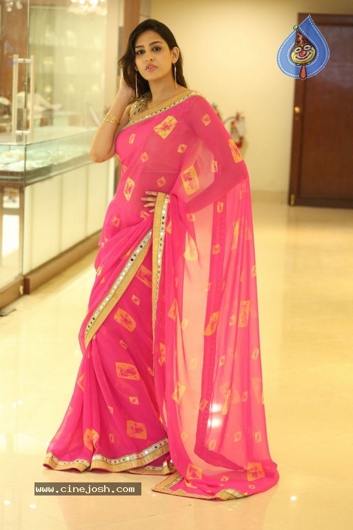 Swetha Jadav Latest Photos - 12 / 21 photos