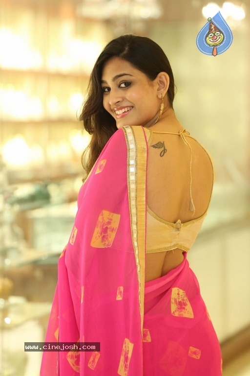 Swetha Jadav Latest Photos - 16 / 21 photos