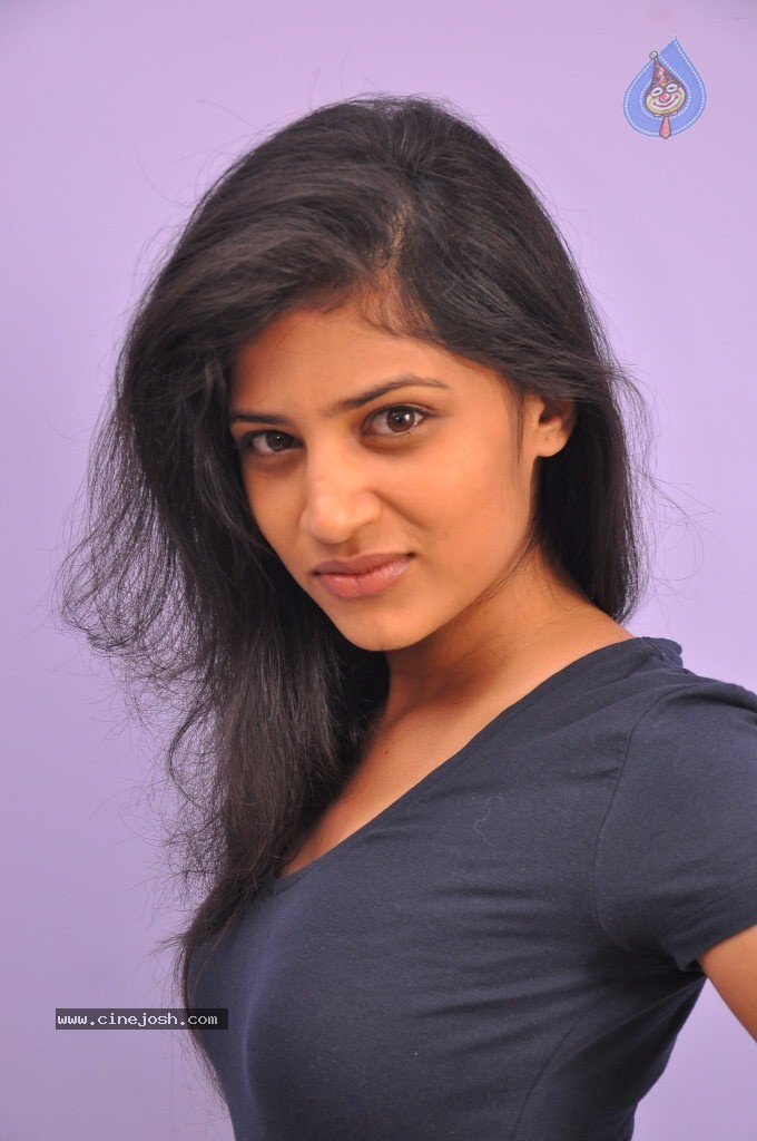 Shwetha Pandit Latest Stills - 13 / 68 photos
