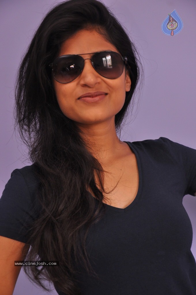 Shwetha Pandit Latest Stills - 19 / 68 photos