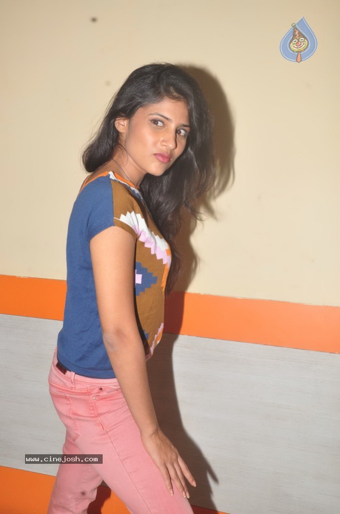 Swetha Pandit New Stills - 53 / 69 photos