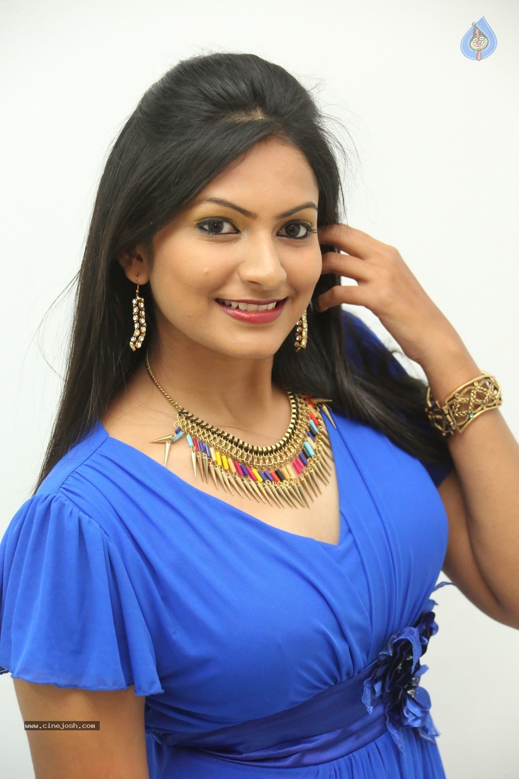 Swetha Varma Gallery - 10 / 42 photos