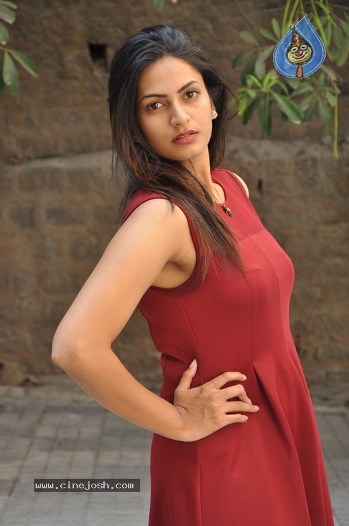Swetha Verma Latest Stills - 7 / 13 photos